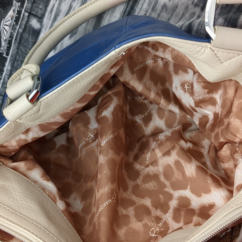 B makowsky blue and cream leather purse - Picture 11 of 15